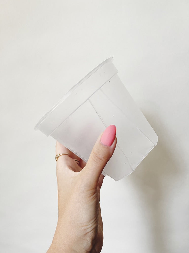 Round Clear Lightly Frosted Plastic Pot